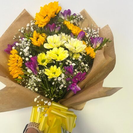 medium-sunflower-chrysanthemum-and-alstroemeria-bouquet