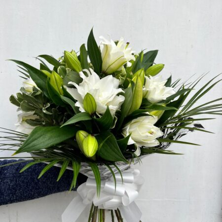 medium-avalanche-rose-and-lily-bouquet
